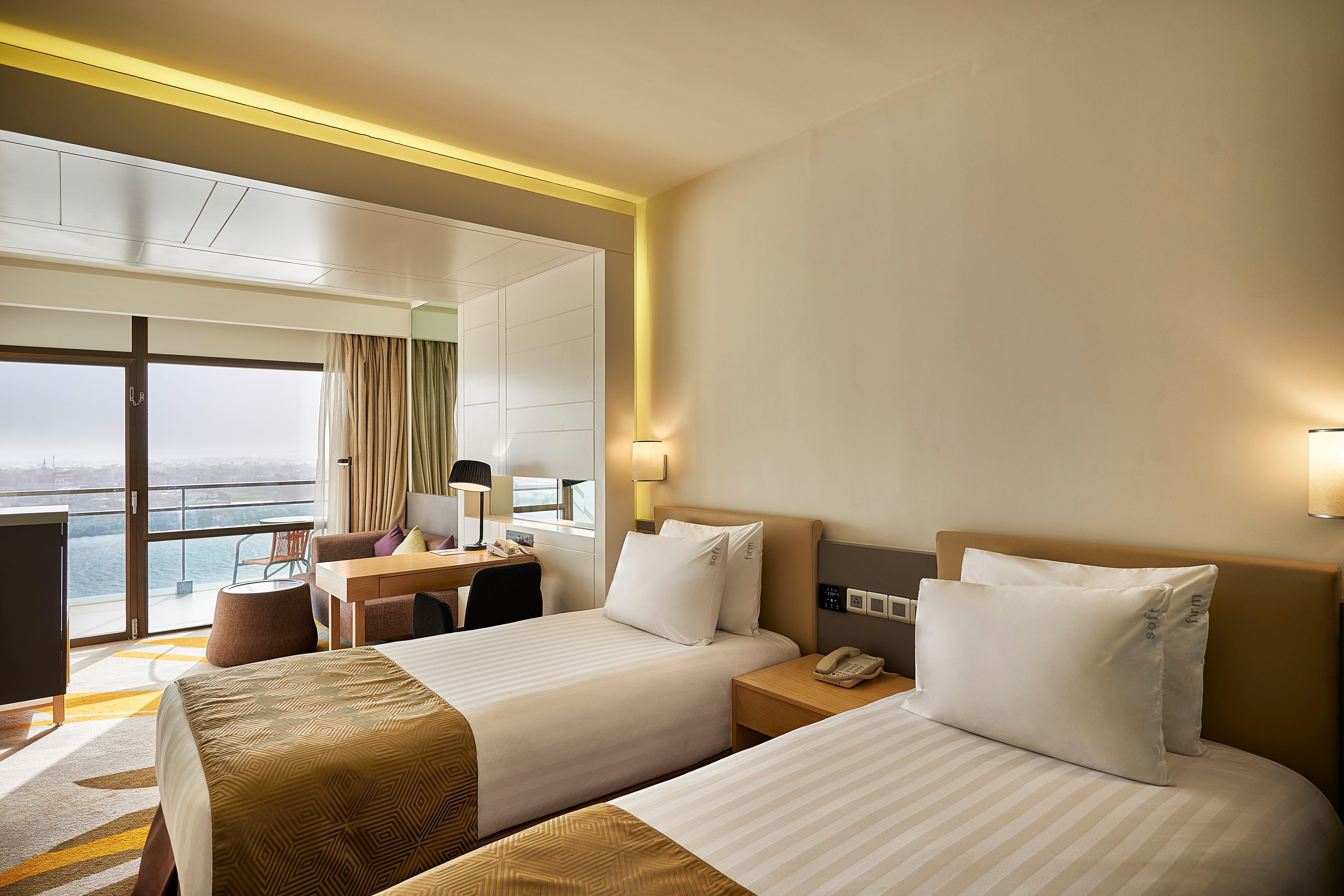 Holiday Inn Cairo Maadi By Ihg Buitenkant foto