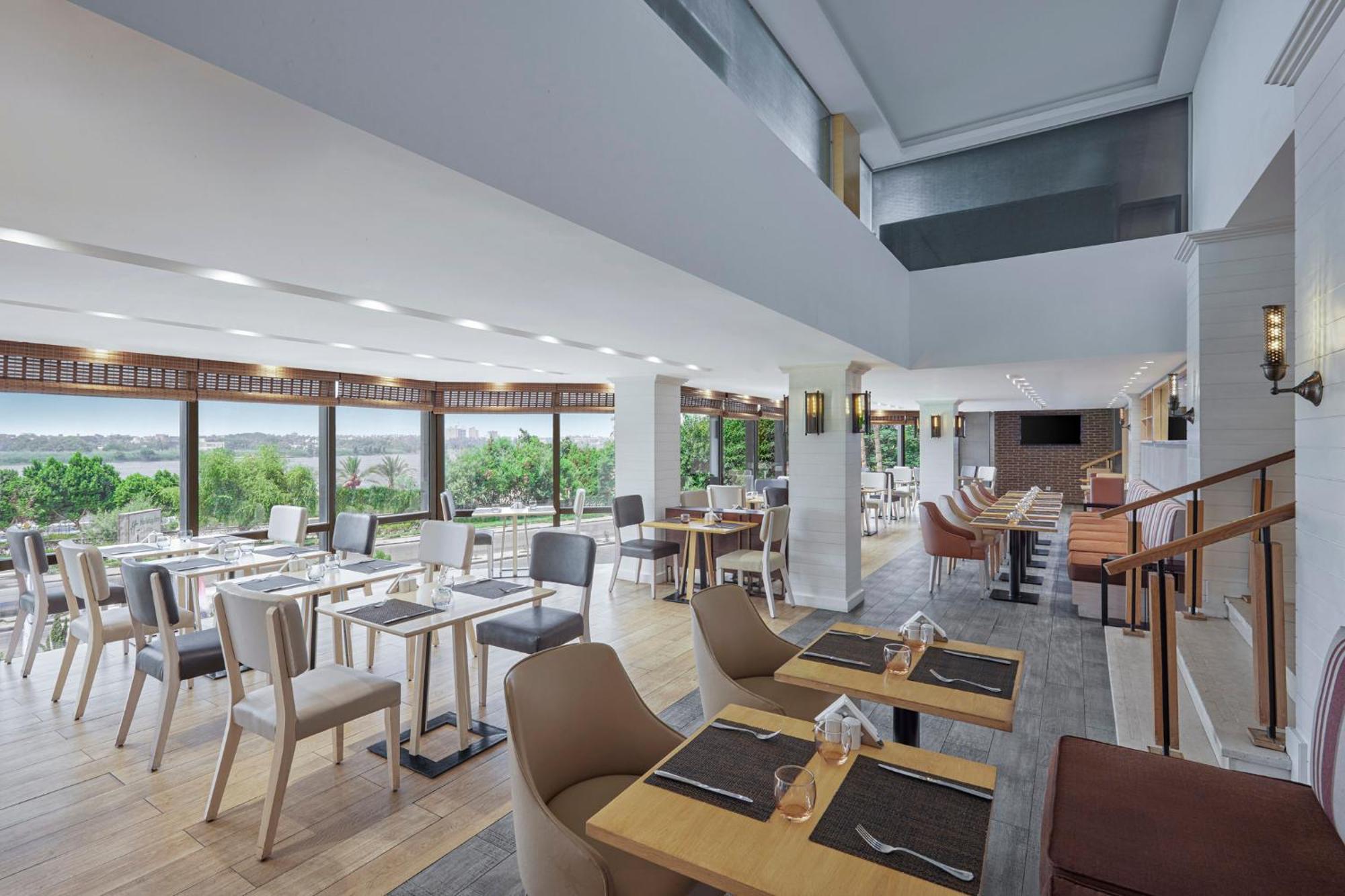 Holiday Inn Cairo Maadi By Ihg Buitenkant foto